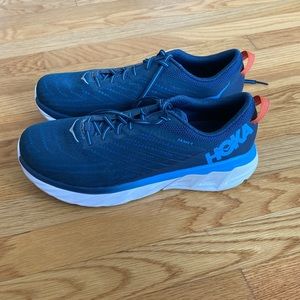 Hoka Men’s Arahi 4 size 11
